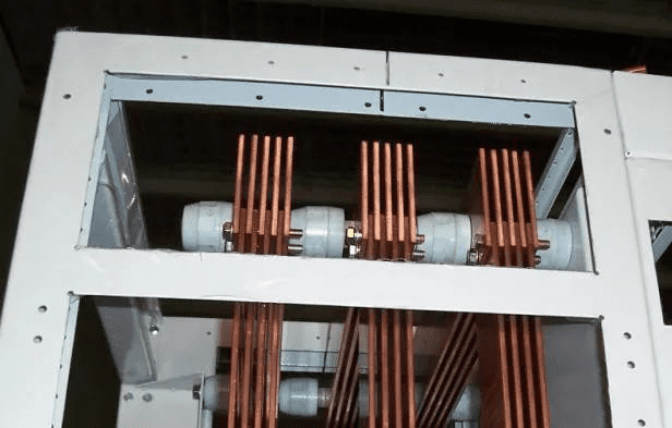 Medium and low voltage switchgear busbar overlap插图