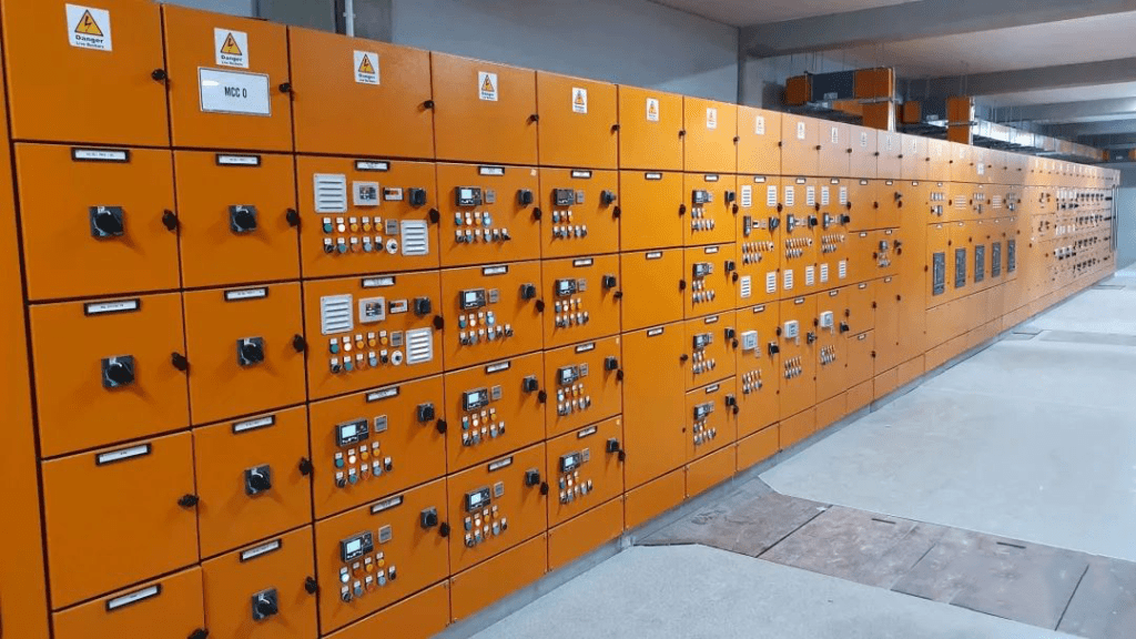 Medium and low voltage switchgear缩略图 Medium and low voltage switchgear缩略图